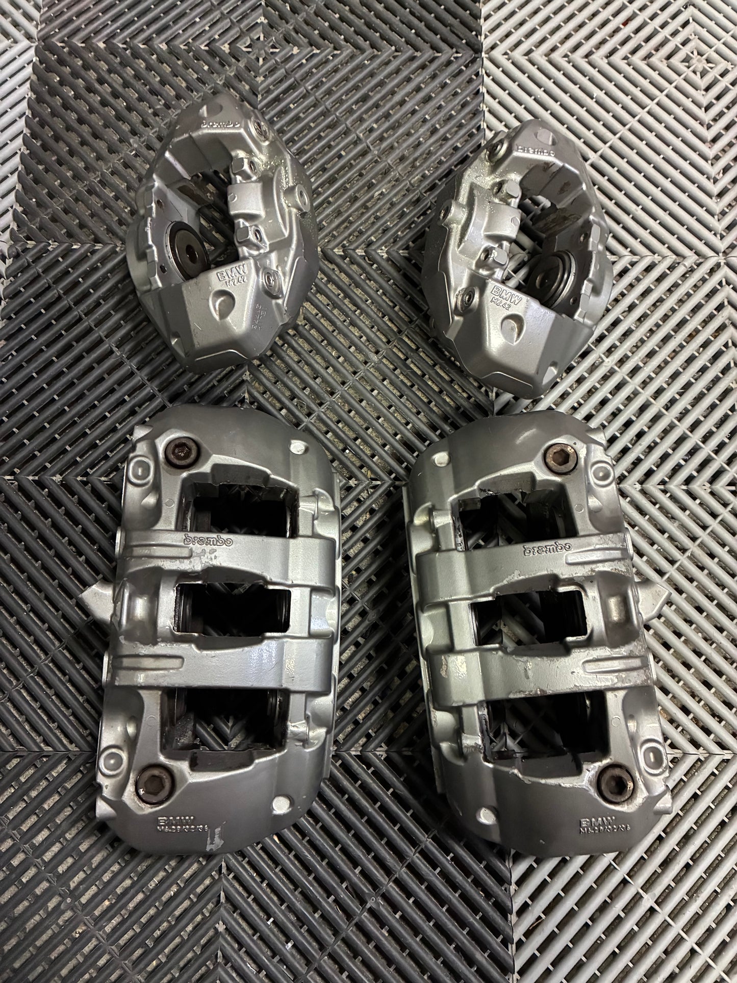 Used. Bmw E9x performance brake kit.