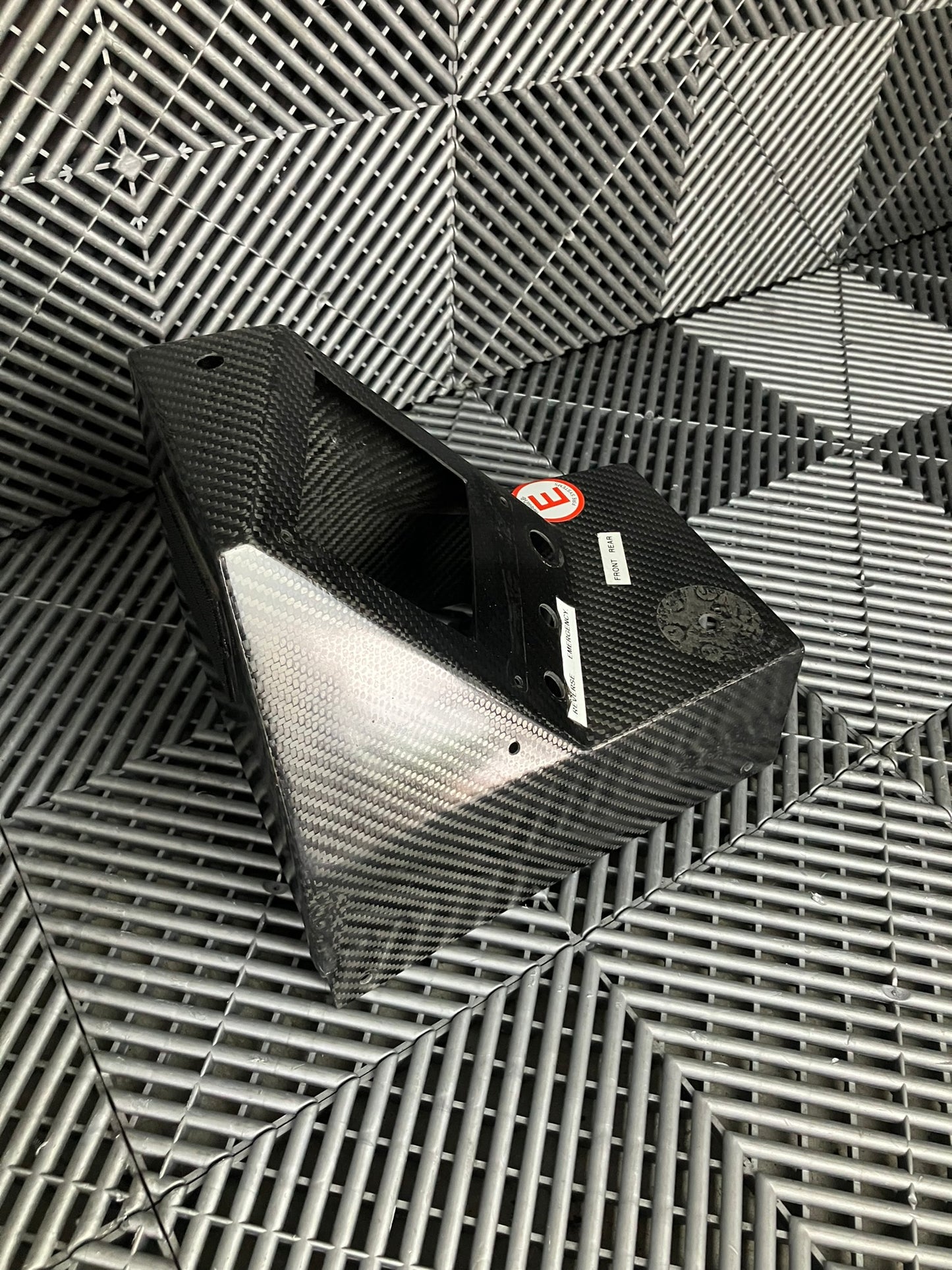 Used. Large dry carbon centre console. (without buttons)