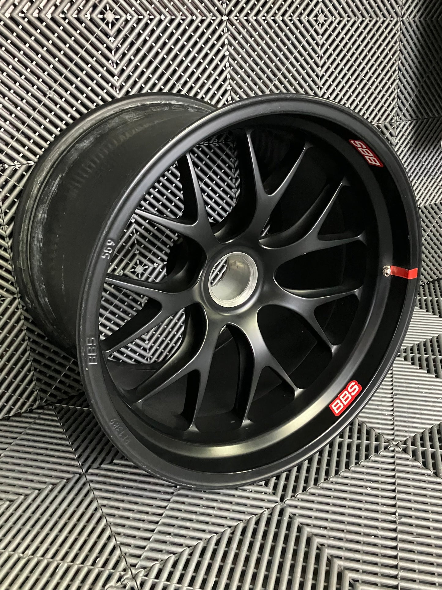 USED - BBS 18'' RE1389 and RE1291