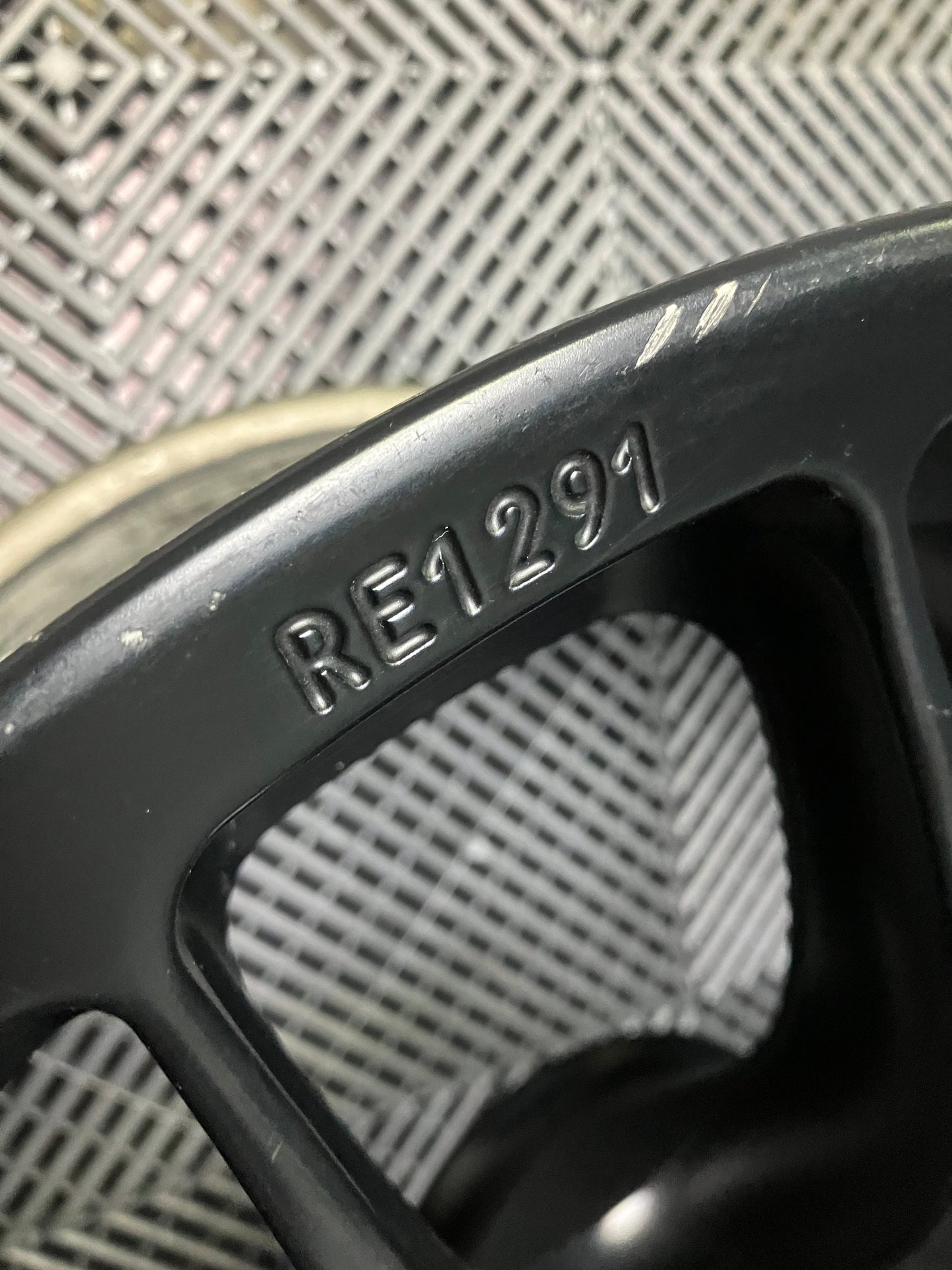 USED - BBS 18'' RE1389 and RE1291