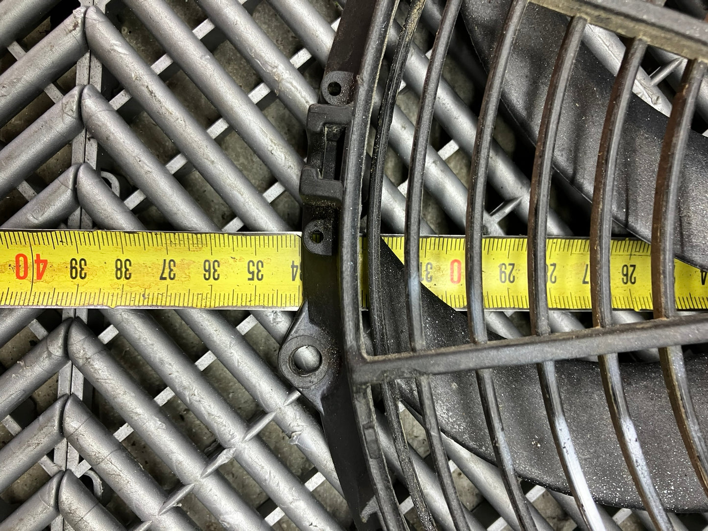 Used. SPAL Cooling Fan VA10-AP10/C-61S 12v 938cfm