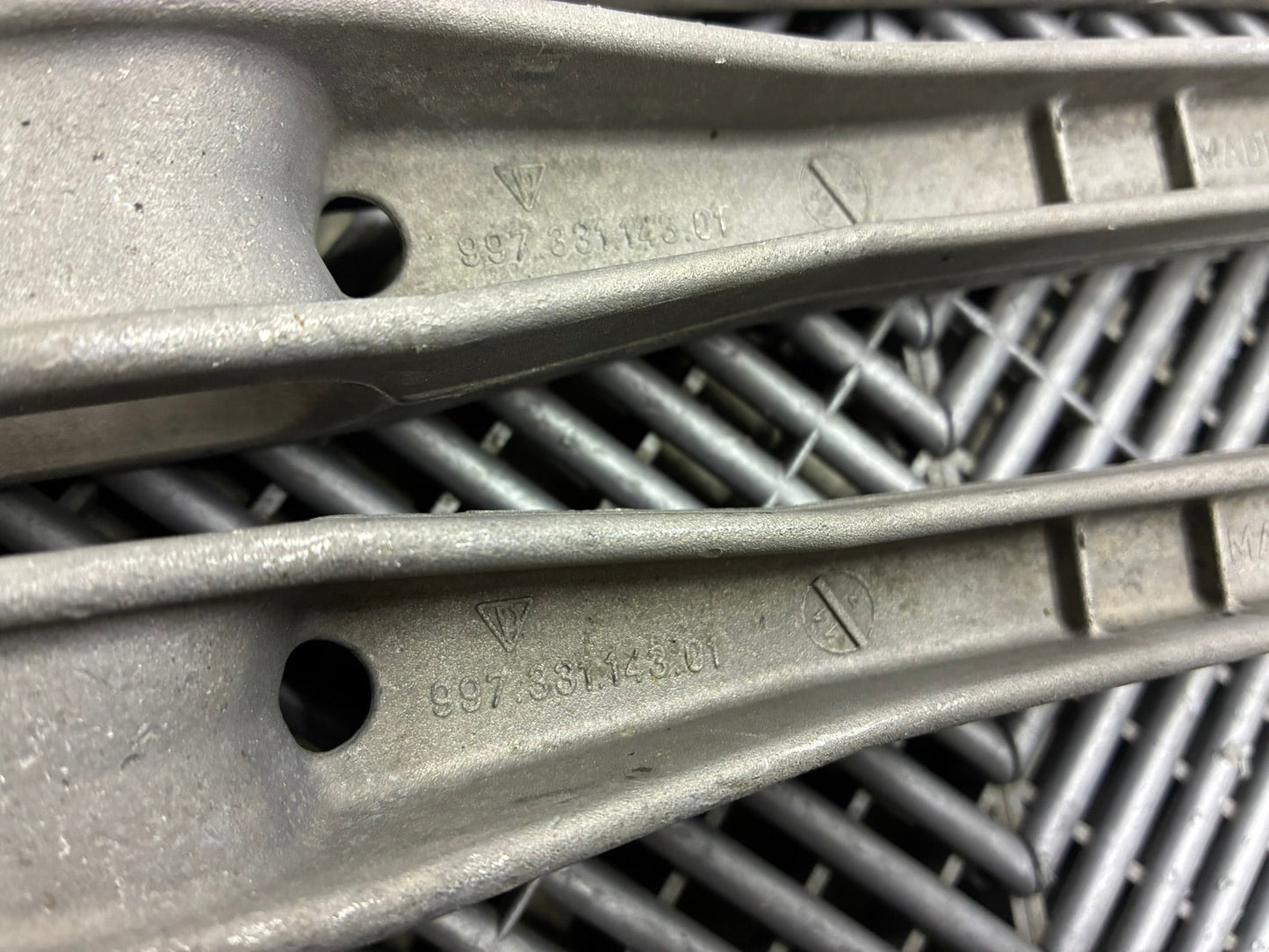 New/used. Porsche 997 Gt3 cup car suspension spare kit.