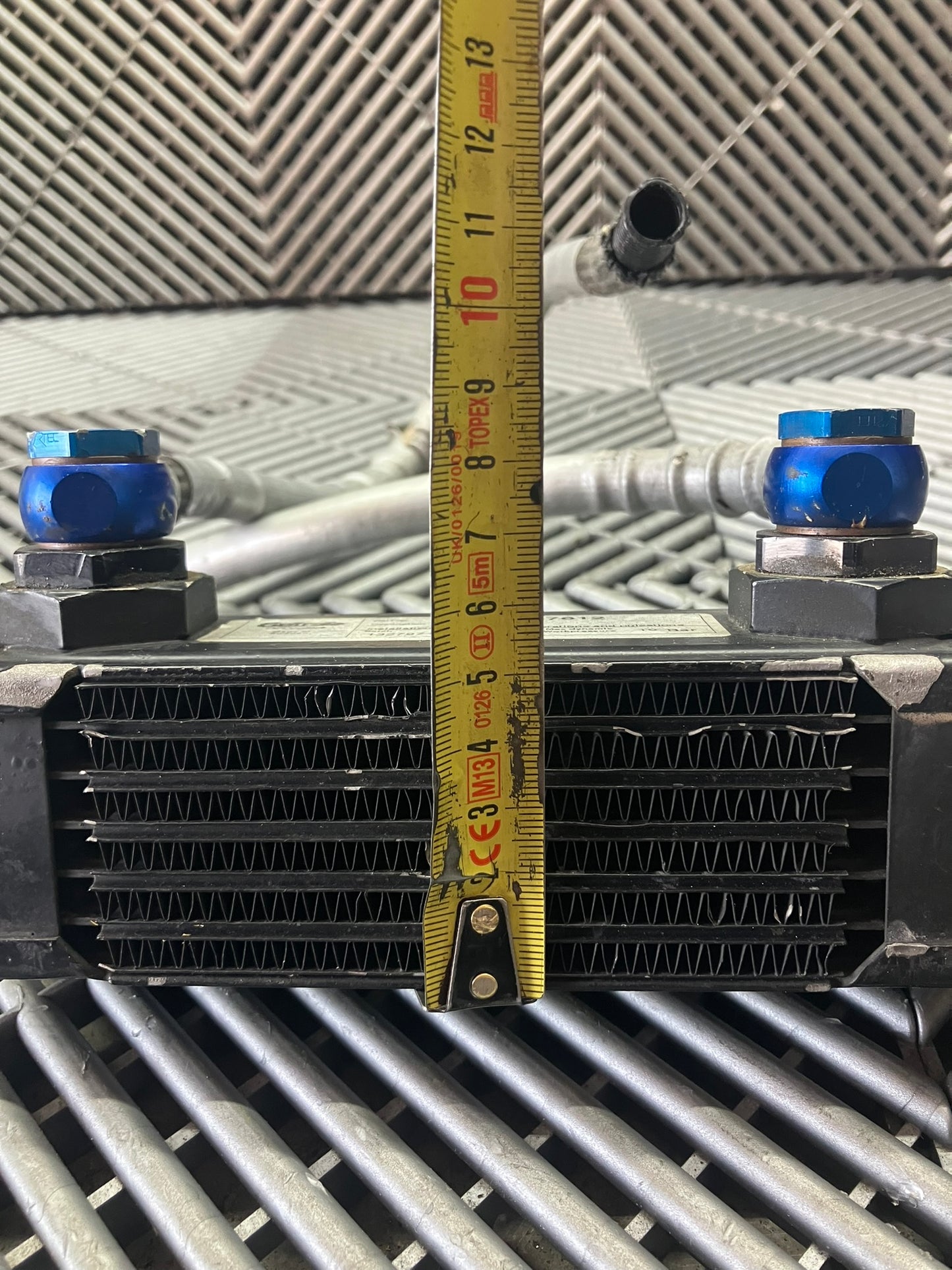 Used. Setrab Proline oil cooler 7-row. 17x5x5 cm