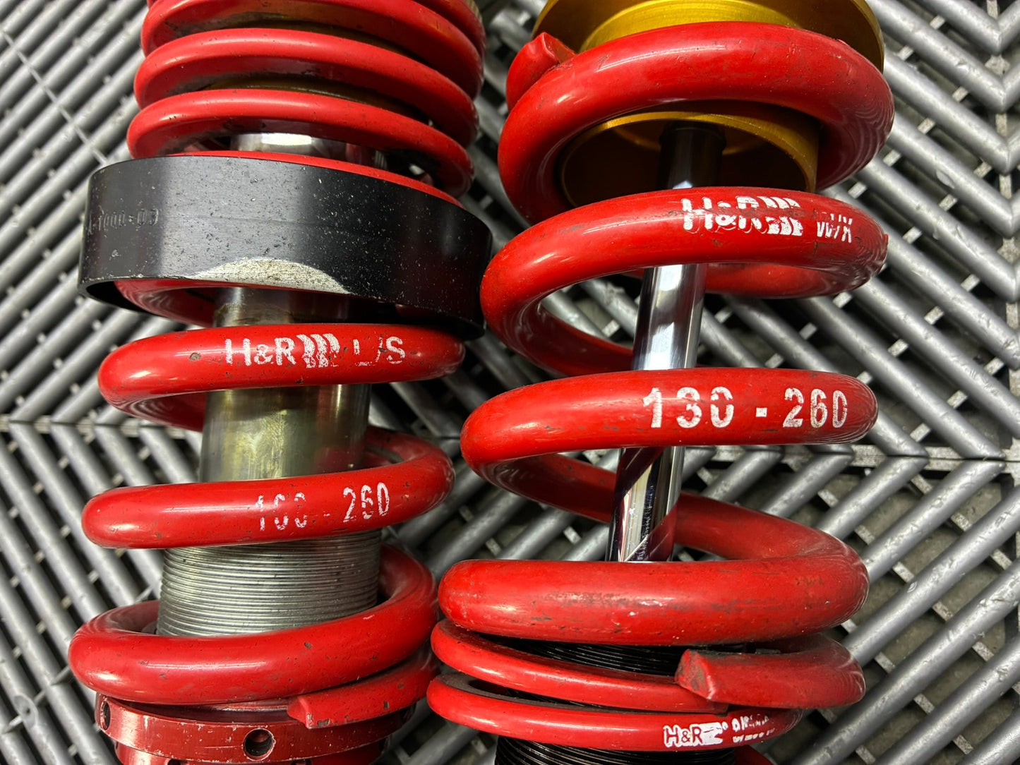 Used. After rebuild. Porsche 997 GT3 cup suspension coilovers.