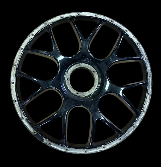 Used. BBS centerlock rims. Only centers.
