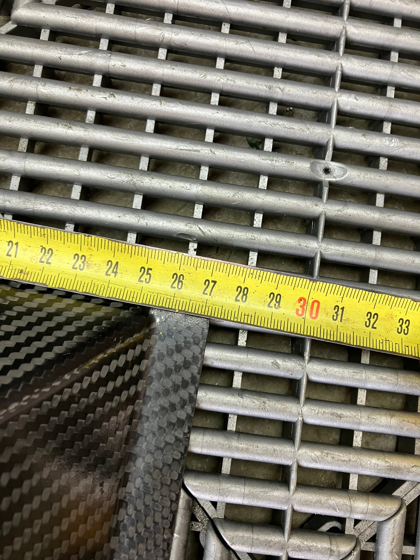 New. Carbon fiber cover. 27x27 cm
