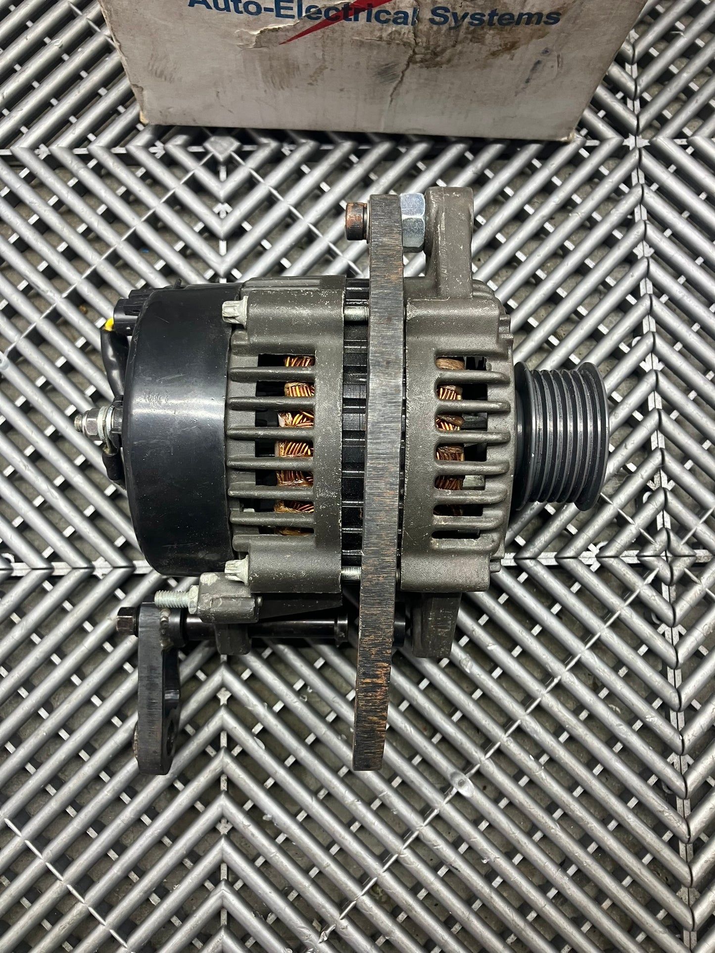 Used. Brise (Denso) High Efficiency Alternator 150A