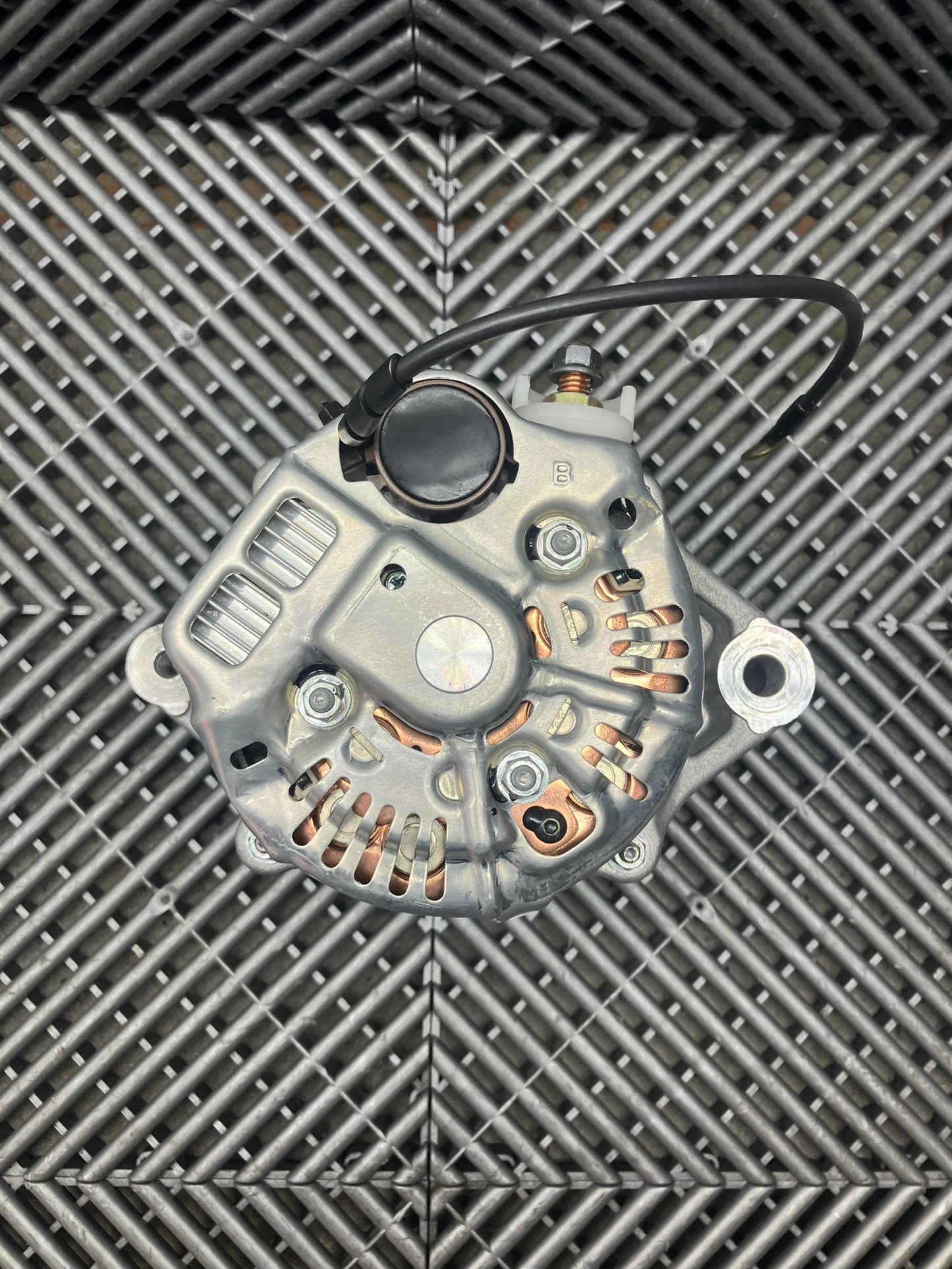 New. Mclaren alternator 200A.
