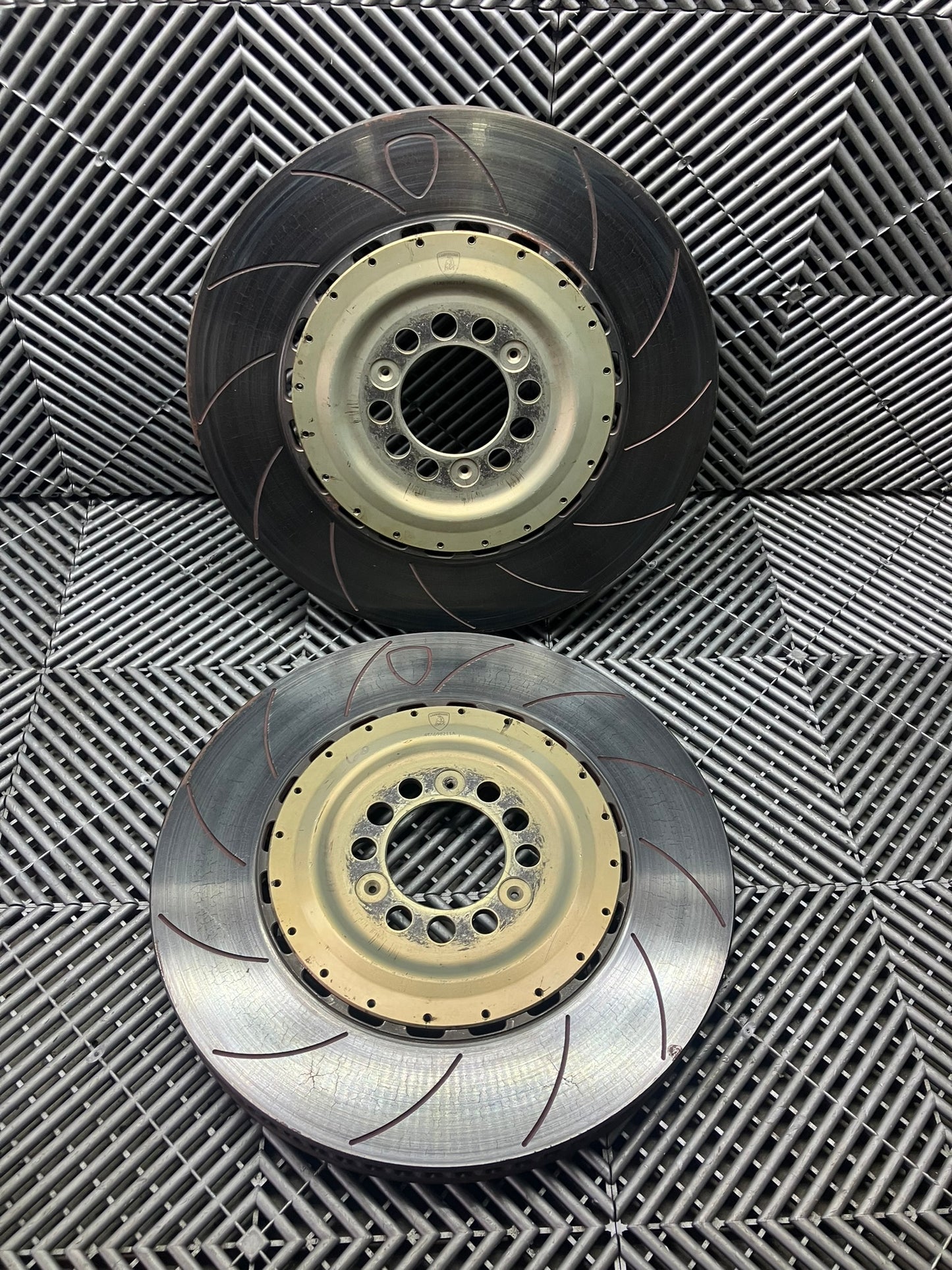 Used. Lamborghini Huracan Gt3 front brake discs with bells. (380mm)
