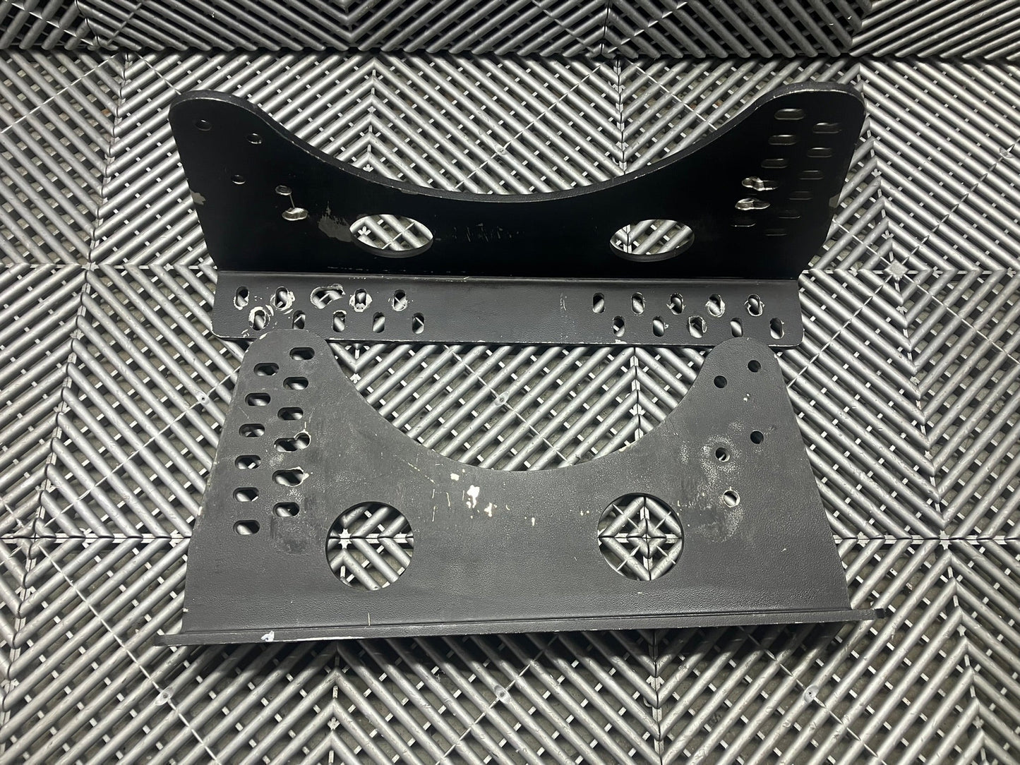 Used. Universal race seat side mounts.