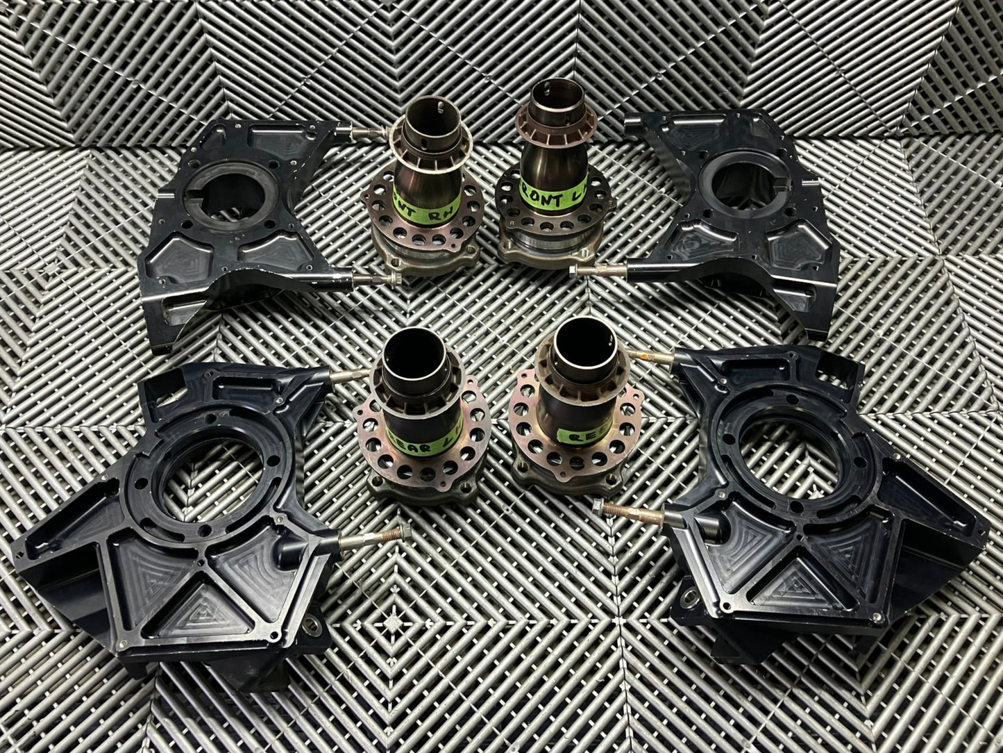 Used. Full Set of 4 Center wheels hubs and CNC arms. Gt cars.