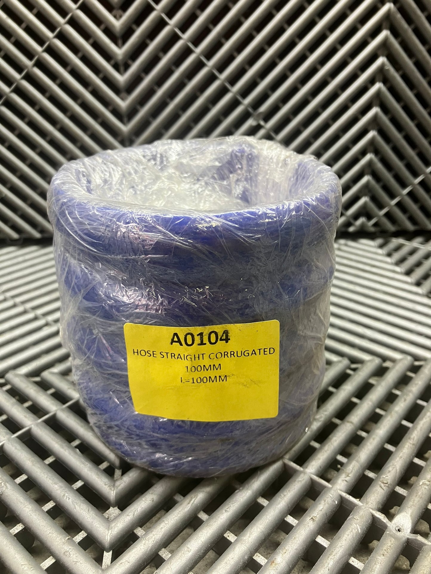 New. Hose straight corrugated L-100 W-100