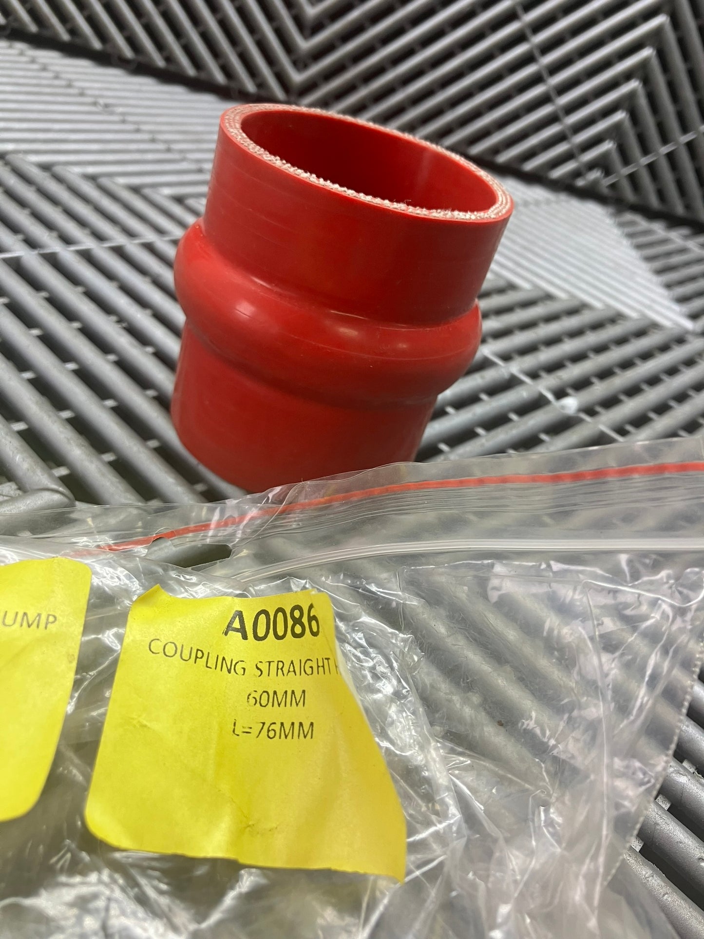 New. SAMCO Couplings Straight Hump L-76, W-60/70/76