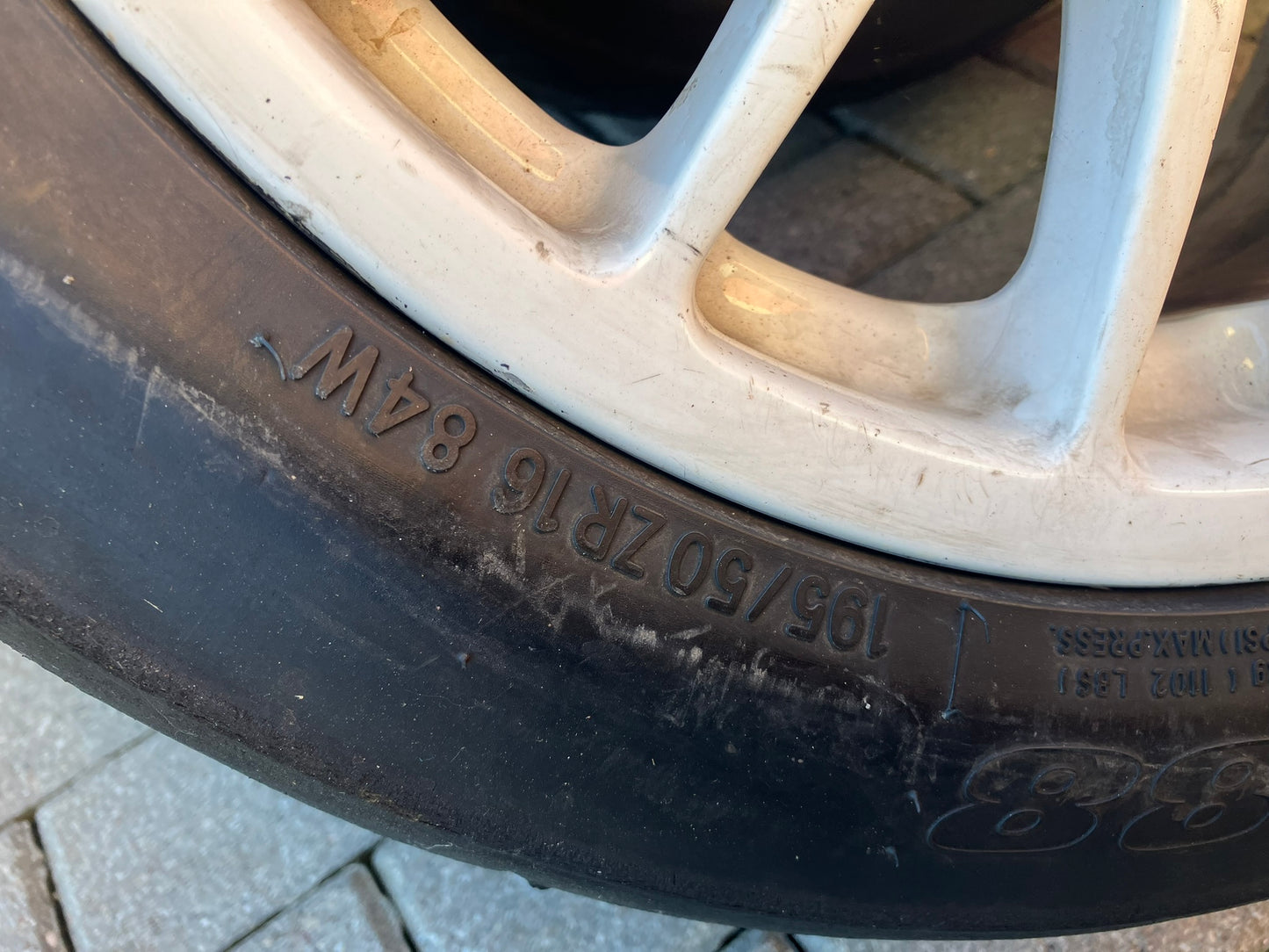Used. Oz racing superturismo R16 4x108 7j ET16+ Toyo 888 tyres