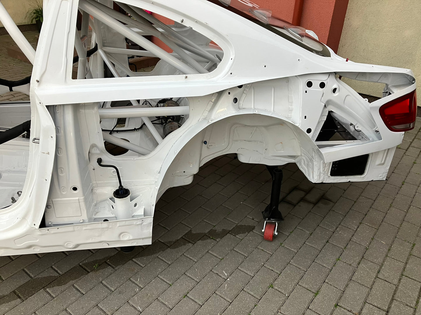 New build. GT3 spec. BMW E92 chassis.+ "Plan GT" carbon body kit.