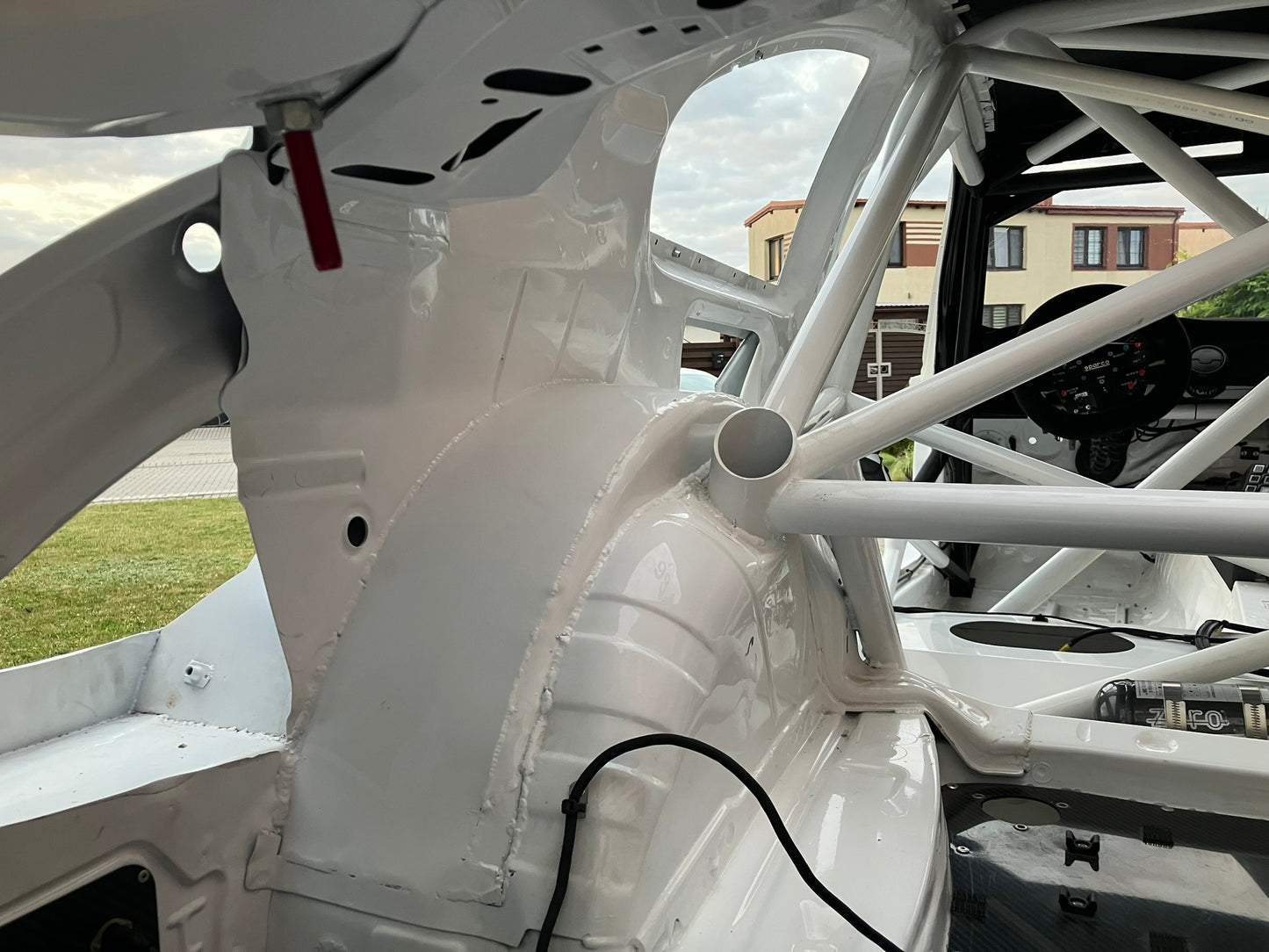 New build. GT3 spec. BMW E92 race car chassis.