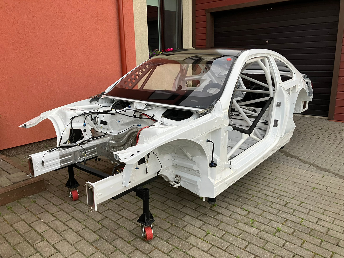 New build. GT3 spec. BMW E92 chassis.+ "Plan GT" carbon body kit.