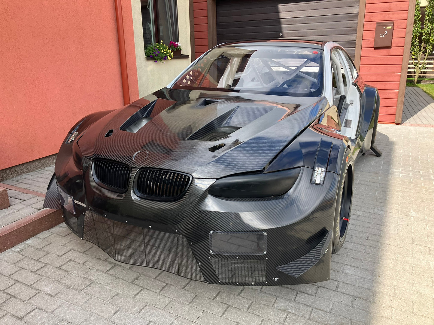 New build. GT3 spec. BMW E92 chassis.+ "Plan GT" carbon body kit.