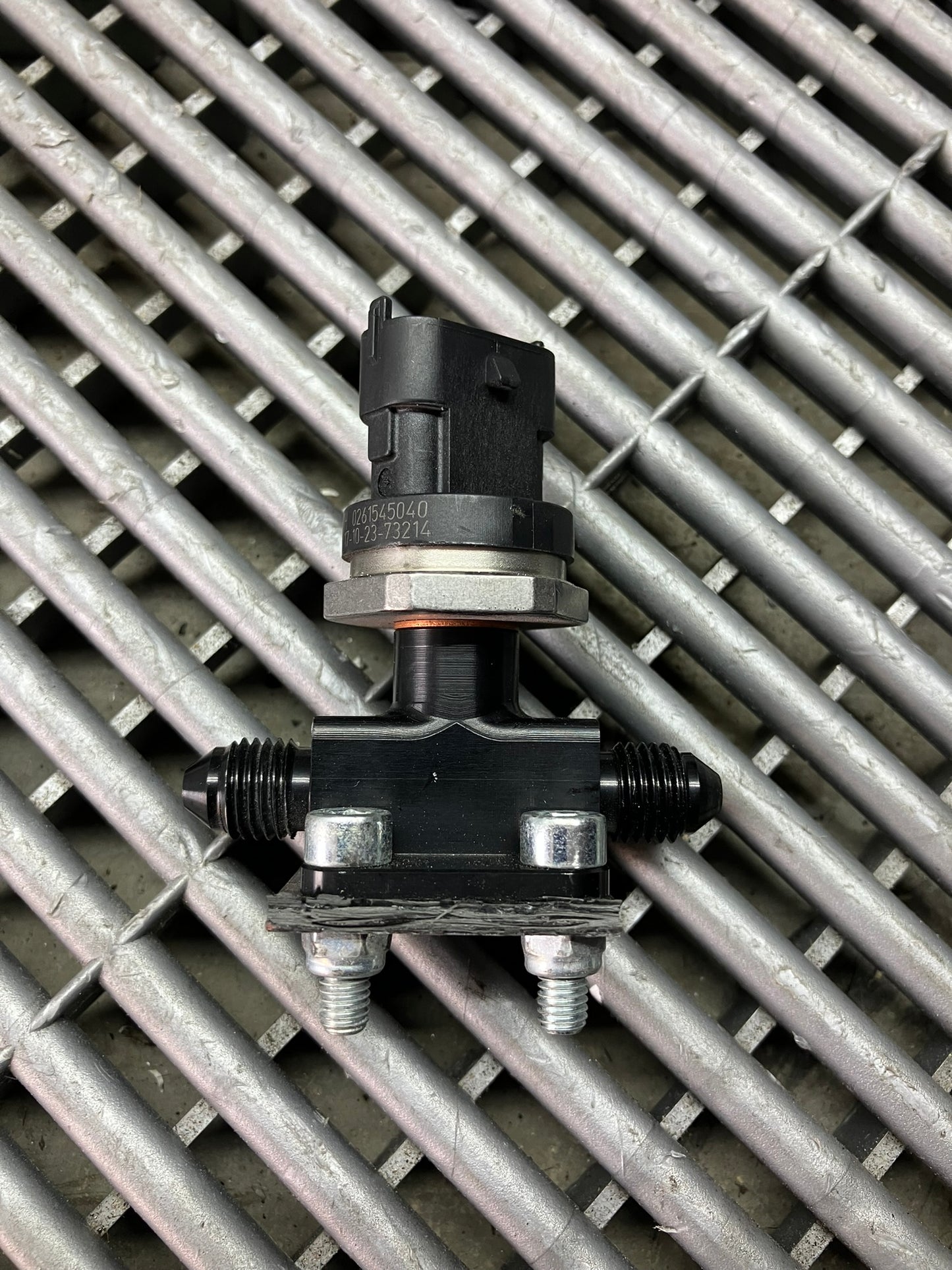 Used. Bosch Motorsport Brake Pressure Sensor
