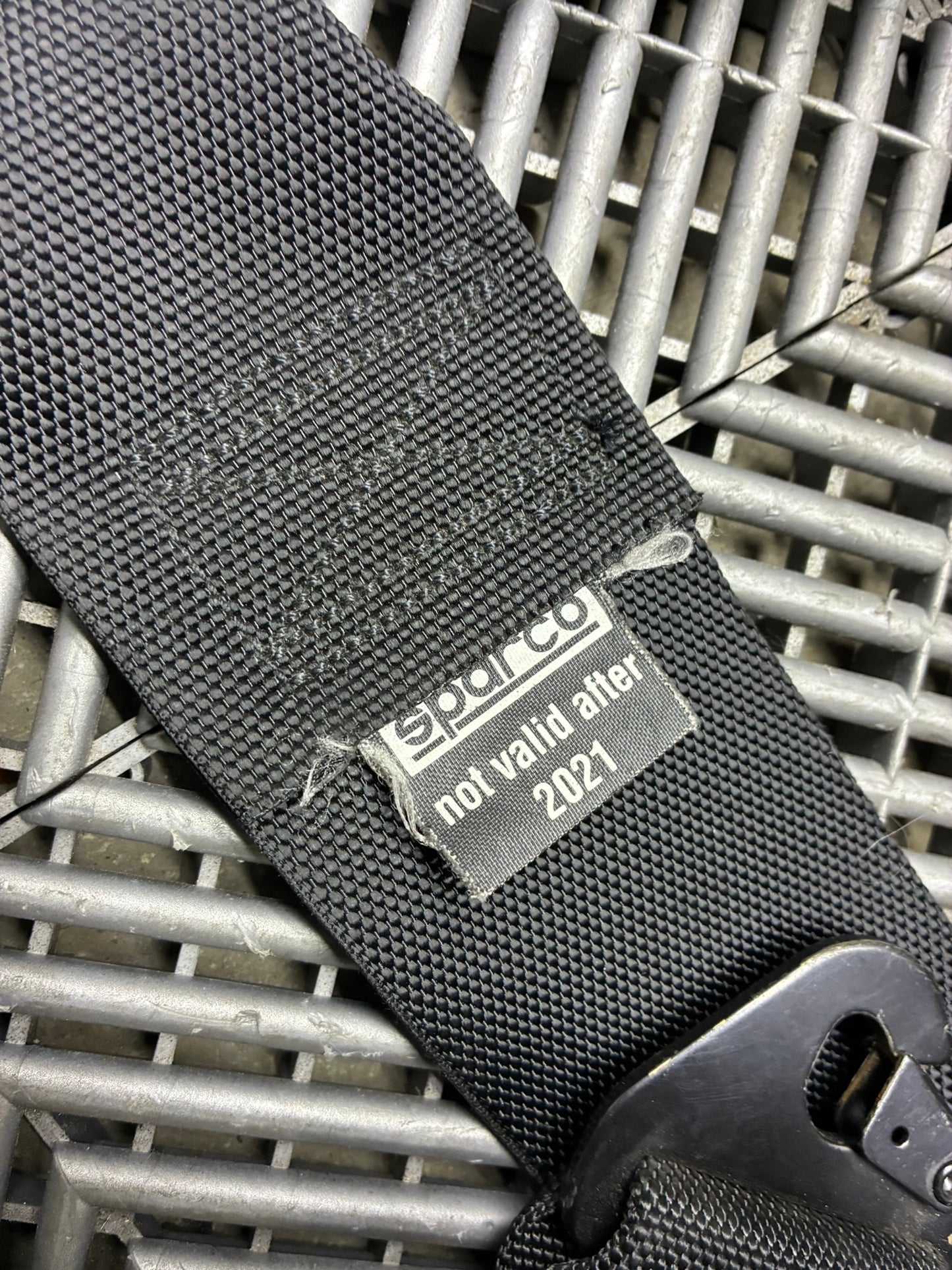 Used. 6 point SPARCO Harness.