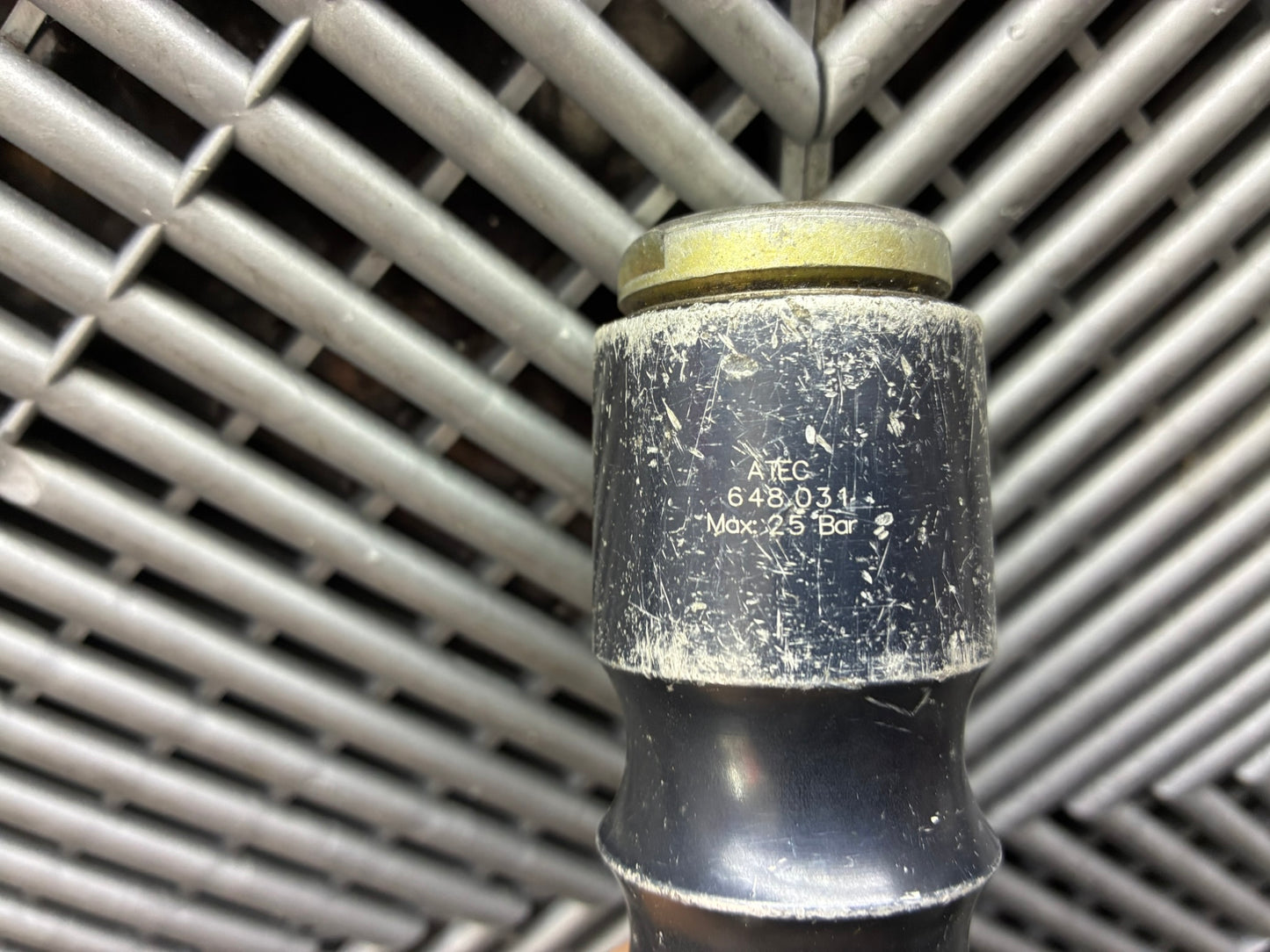 Used.  Air jack lance.