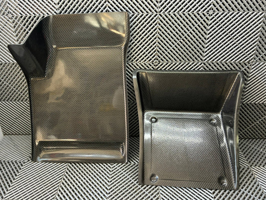 New. Set of 2 Universal Carbon fiber foot plates.