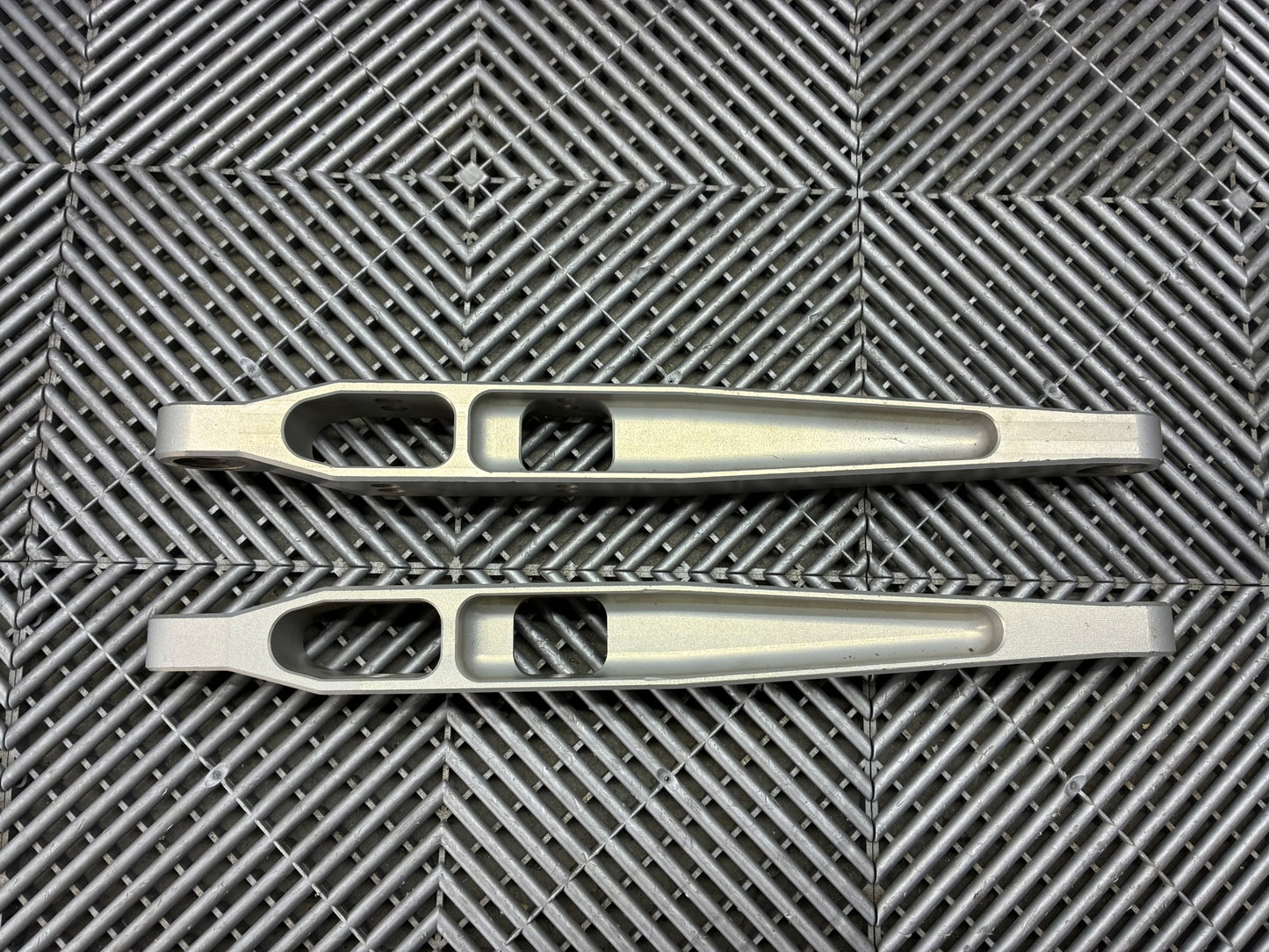 New. GT3 Rear lower arms.