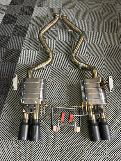 Used. Bomiz E9X M3 Valvetronic Axle-Back valved mufflers + connecting pipes