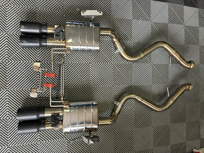 Used. Bomiz E9X M3 Valvetronic Axle-Back valved mufflers + connecting pipes