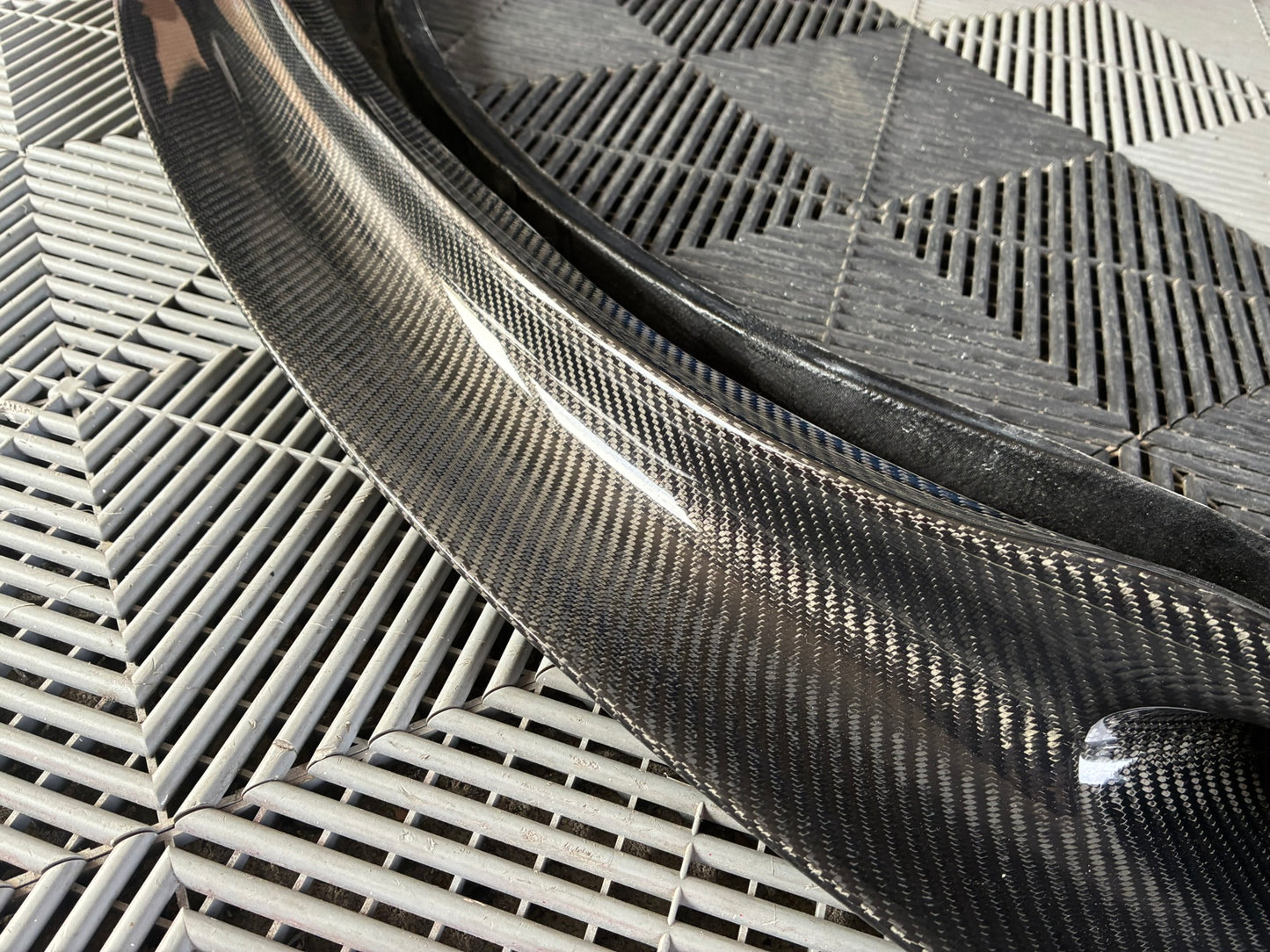 New. "GT4" Carbon front lip BMW E9x M3