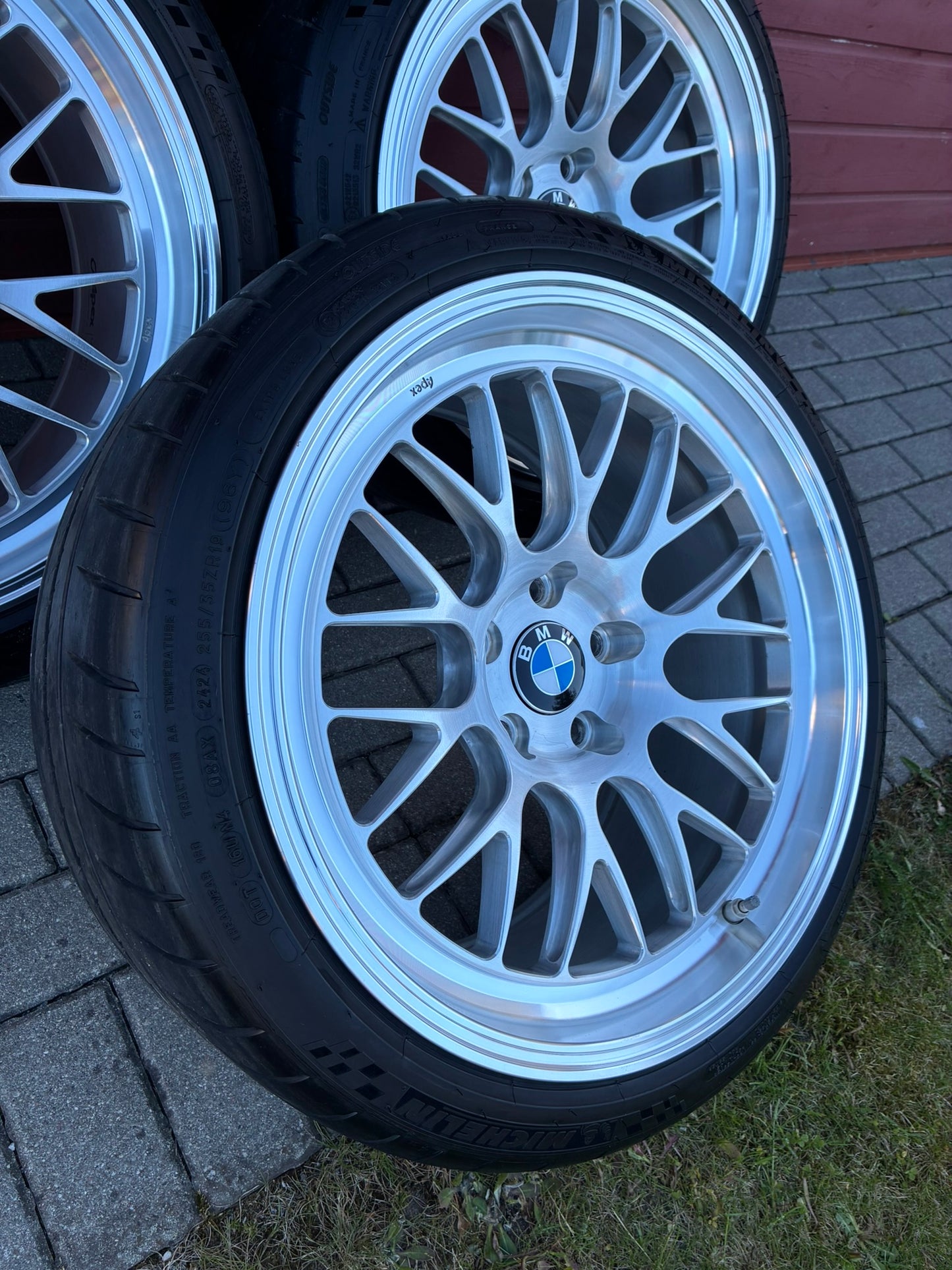 Used. Apex ML-10RT R19 5x120 forged lightweight wheels