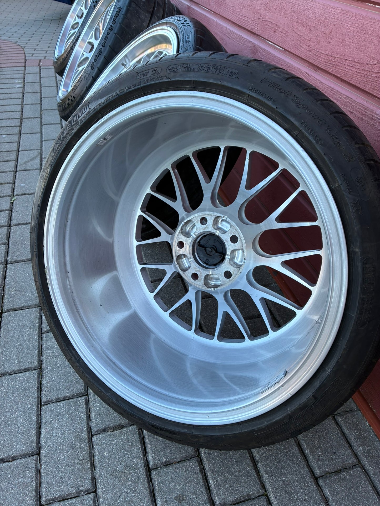 Used. Apex ML-10RT R19 5x120 forged lightweight wheels