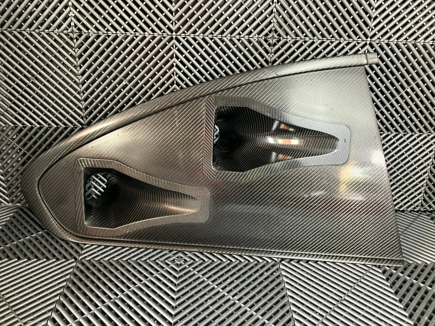 Used. Rear right side dry carbon window cover for Bmw E92 with Nasa Ducts.