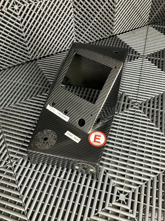 Used. Large dry carbon centre console. (without buttons)
