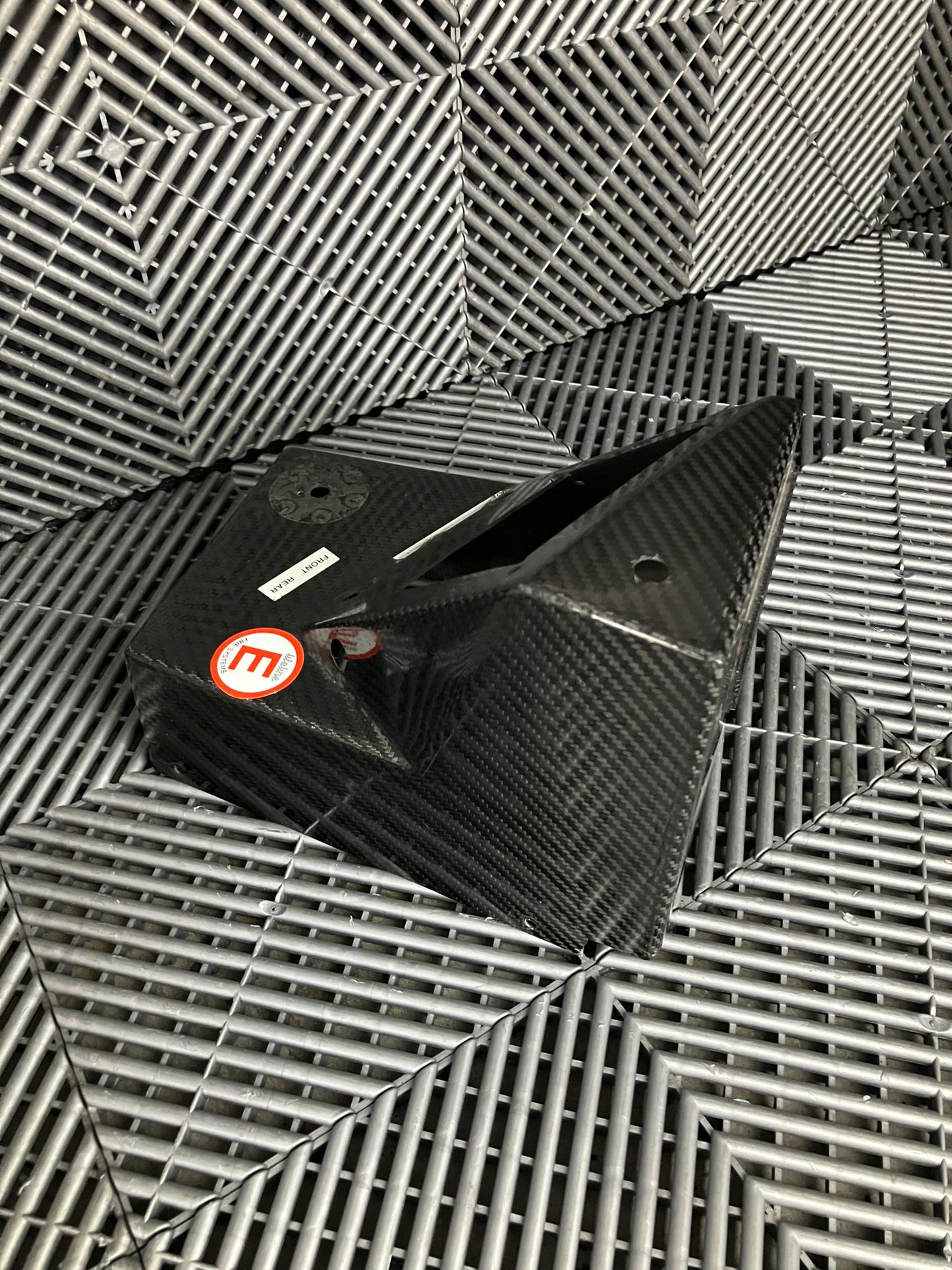 Used. Large dry carbon centre console. (without buttons)