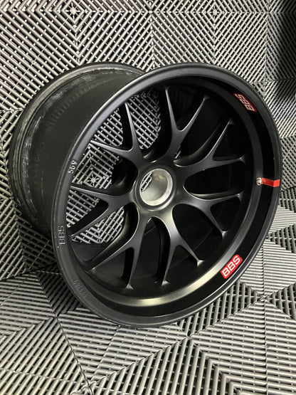 USED - BBS 18'' RE1389 and RE1291