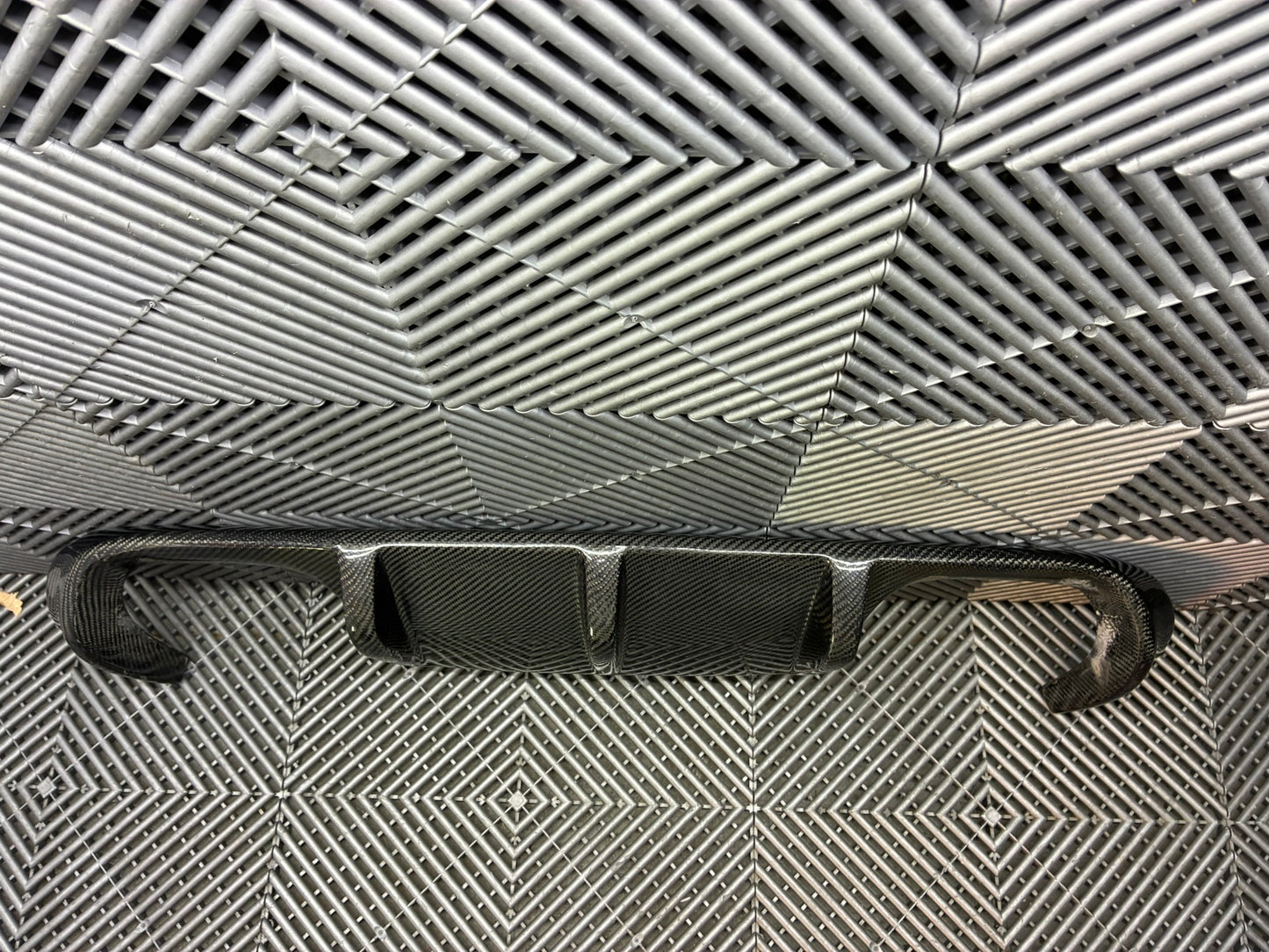Used. Bmw E92/E93 M3 carbon rear diffuser