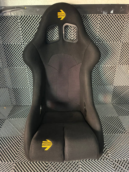 Used. Momo Super cup racing seat. Homo till 2030.