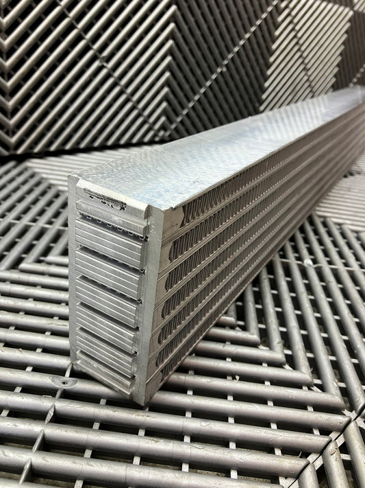 New. Oil cooler core. 8-row. 64x10x4.5cm