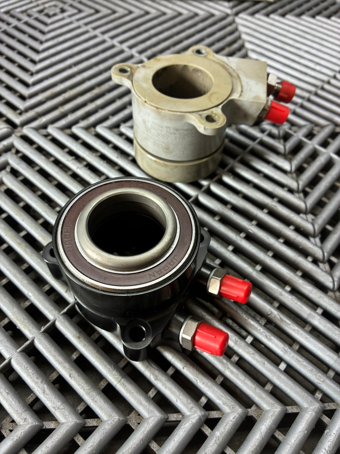 New/Used. Porsche 997 GT3 Cup Sachs/Holinger Slave Cylinders