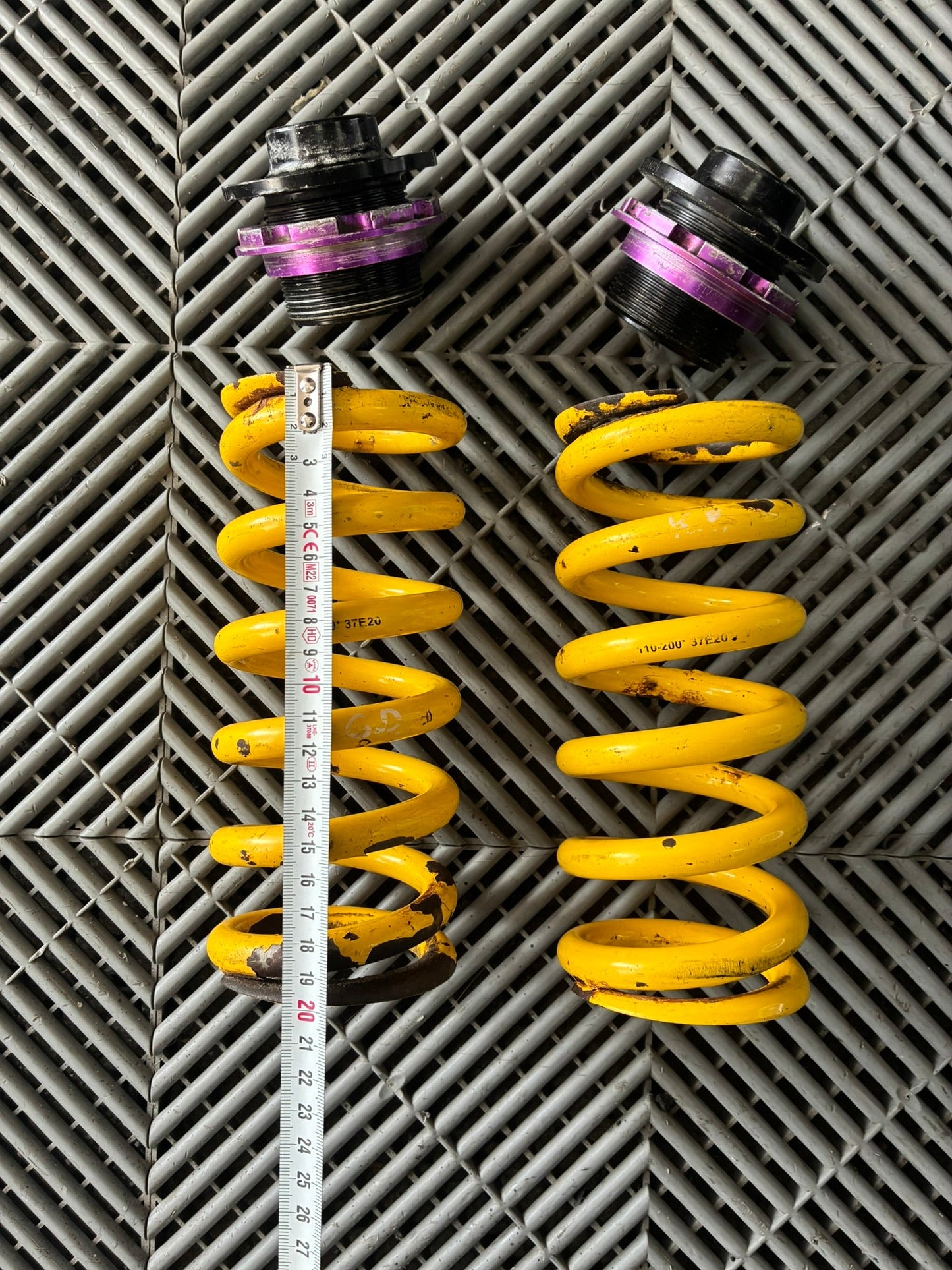 Used. BMW F2x/E9x rear coilovers springs.