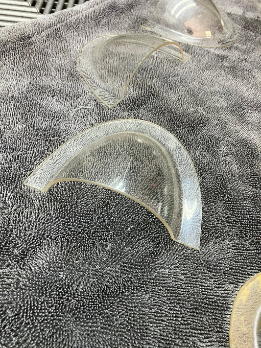 Used. Window scoop clear type B