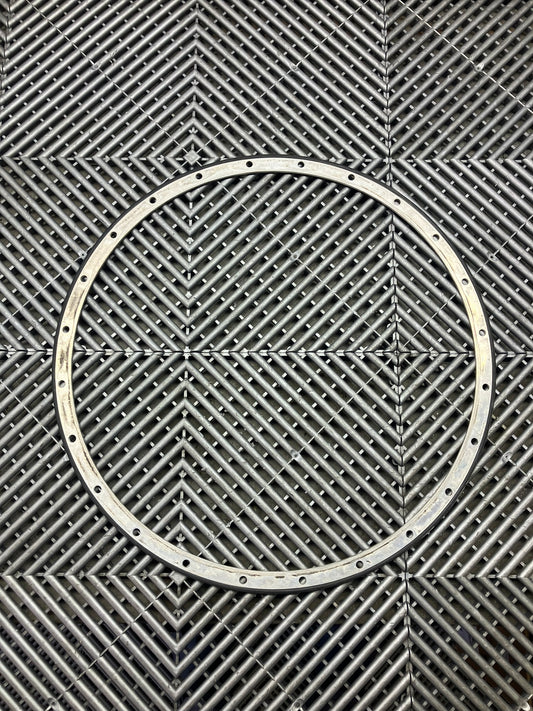 Used. Sealing rings for BBS rims. For 18-inch rims.