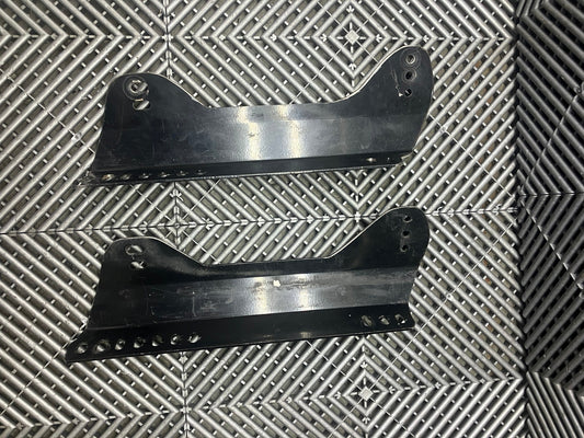 Used. Universal race seat side mounts.