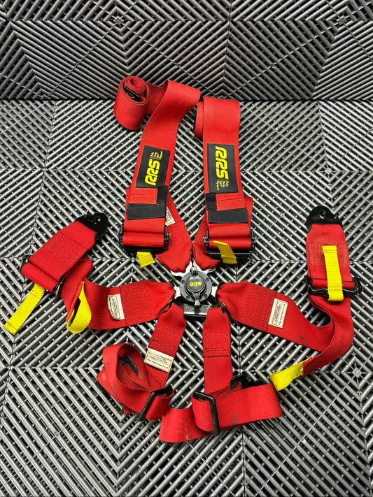 Used. 6 point RRS Racing Harness. Homo-2023