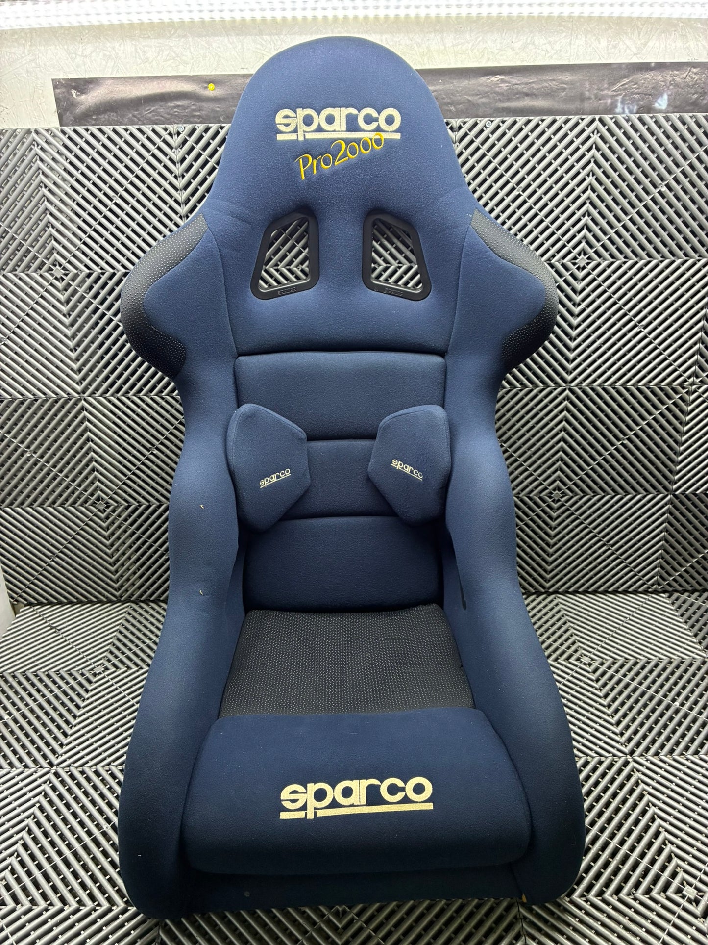 Used. Sparco Pro2000 racing seat.