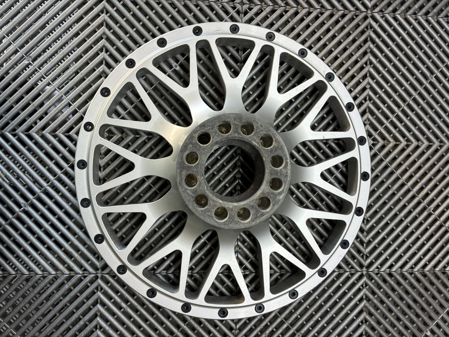 USED BBS E19 18-inch Centerlock rims magnesium centers