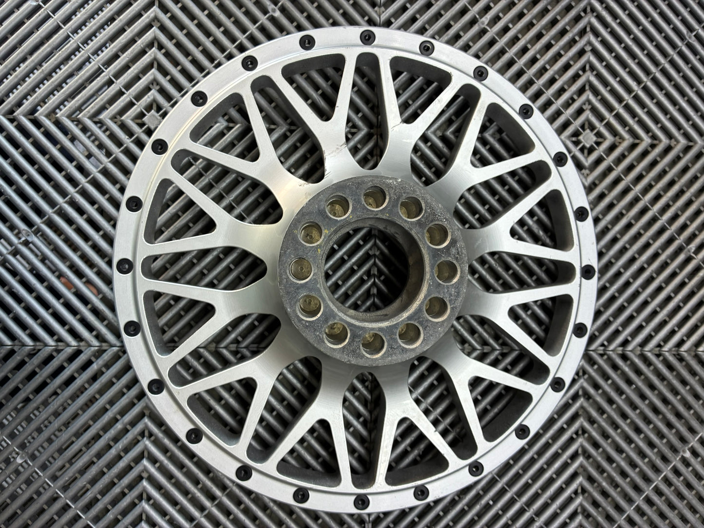 USED BBS E19 18-inch Centerlock rims magnesium centers