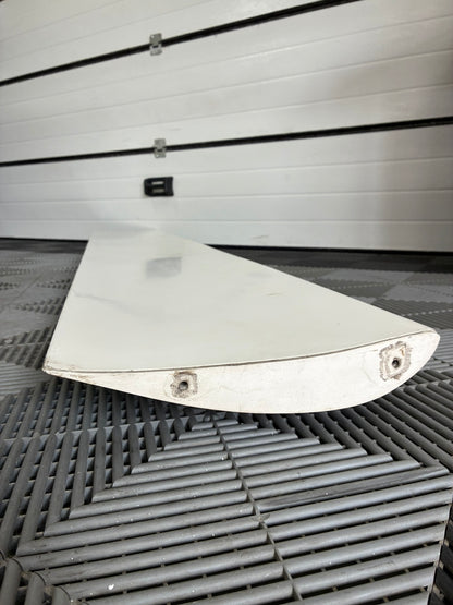 New. Rear fiberglass wing 200x29 cm wide.
