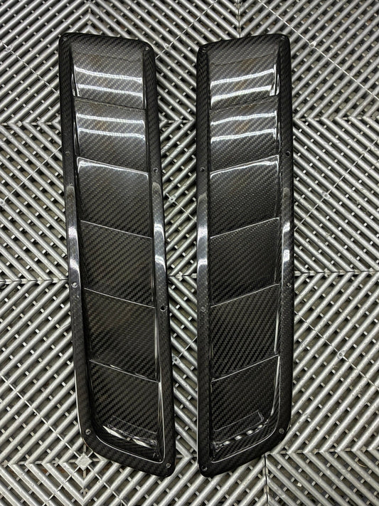New. Carbon fiber Universal Hood Vents (52x12cm)